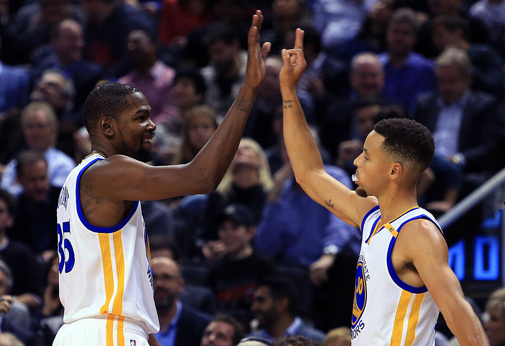 KD的轉隊絕對讓16-17的NBA成為焦點職業運動。